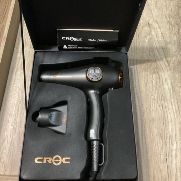Croc Professional Master Collection BlowHair Dryer IC Digital
